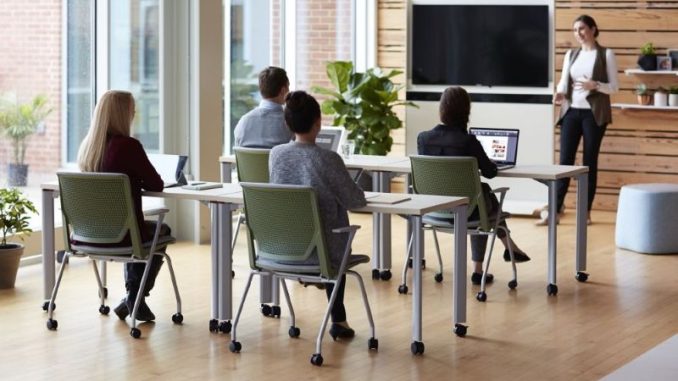 cách lựa chọn ghế training cho từng khu vực văn phòng